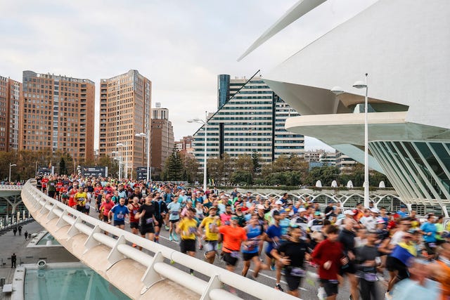 valencia, community of valencia, spain december 04 runners participate in the trinidad alfonso valencia marathon, at the monteolivete bridge, on december 4, 2022, in valencia, community of valencia, spain in addition to the former minister and secretary general of the psoe in catalonia, illa, well known chefs and athletes have run the 42195 kilometers of the xlii edition of the valencian marathon the popular marathon of valencia is one of the fastest marathons in the world in the distance, it is the fourth fastest city, only behind berlin, london and dubai the amount received by the first person to cross the finish line of the race depends on the time in which heshe manages to complete the course photo by rober solsonaeuropa press via getty images