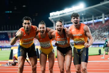 4x400 mixto samuel garcia david garcia zurita blanca hervas carmen aviles