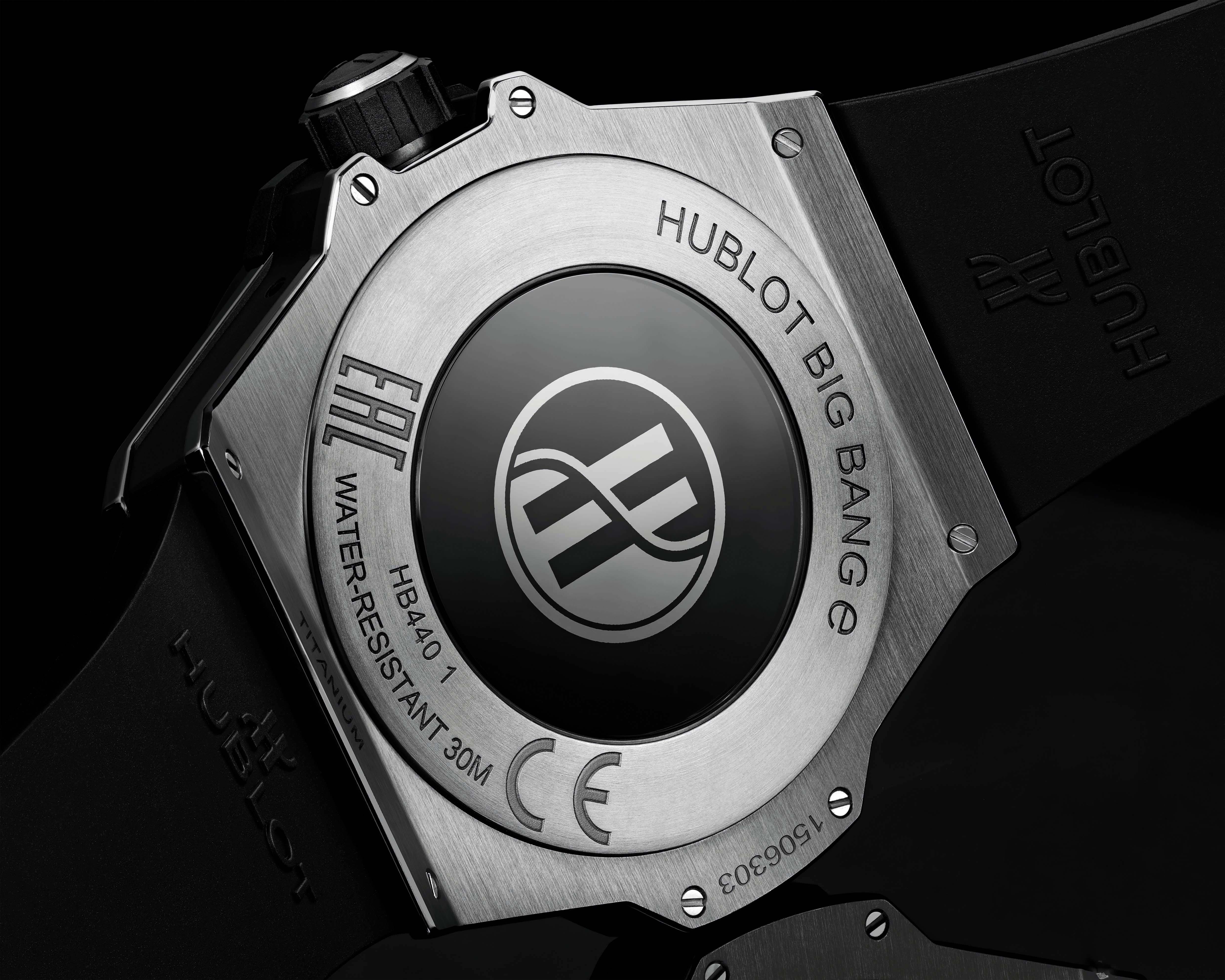 ウブロ HUBLOT ビッグ・バン E ブラック セラミック スマー