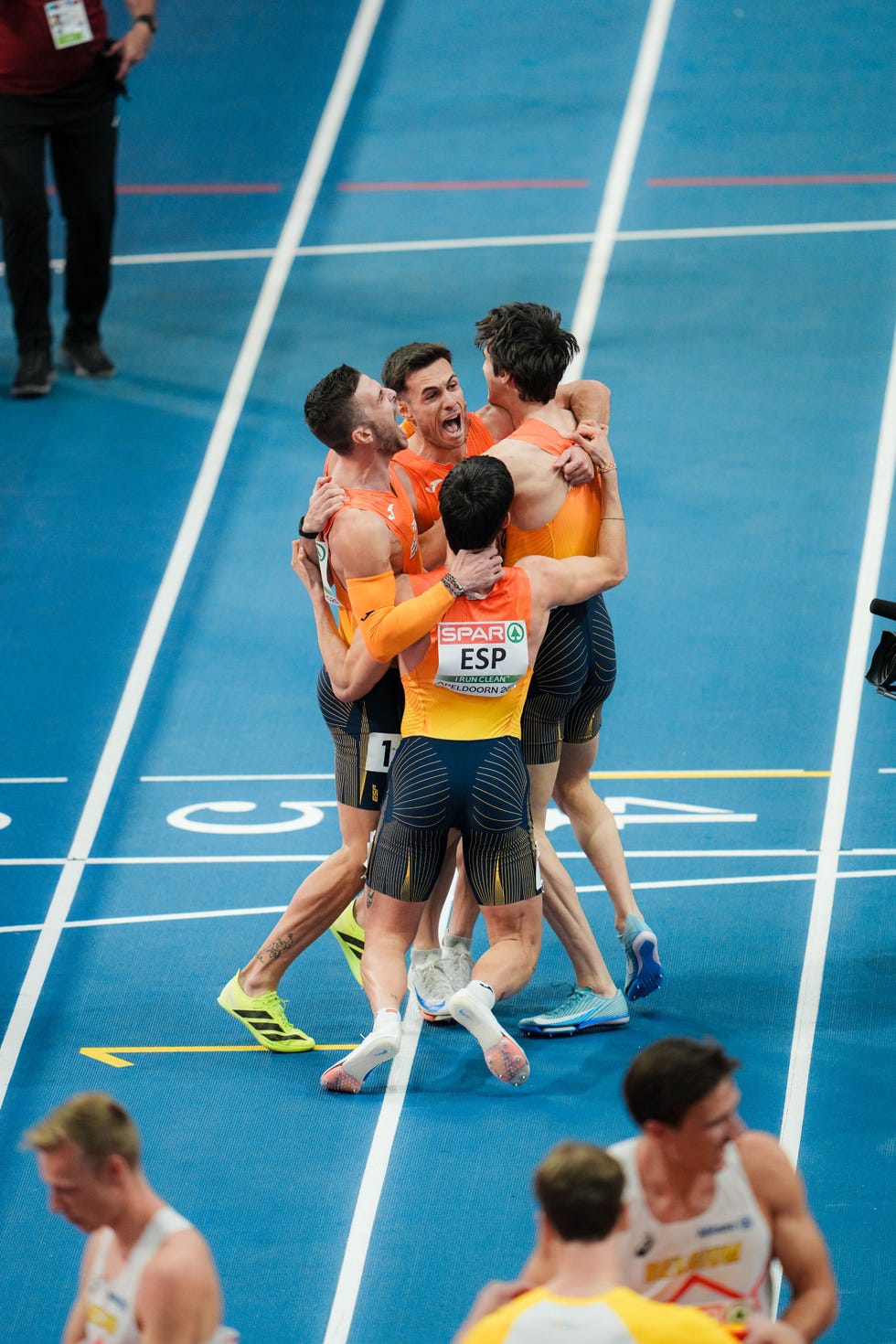 manuel guijarro bernat erta oscar husillos markel fernandez 4x400m