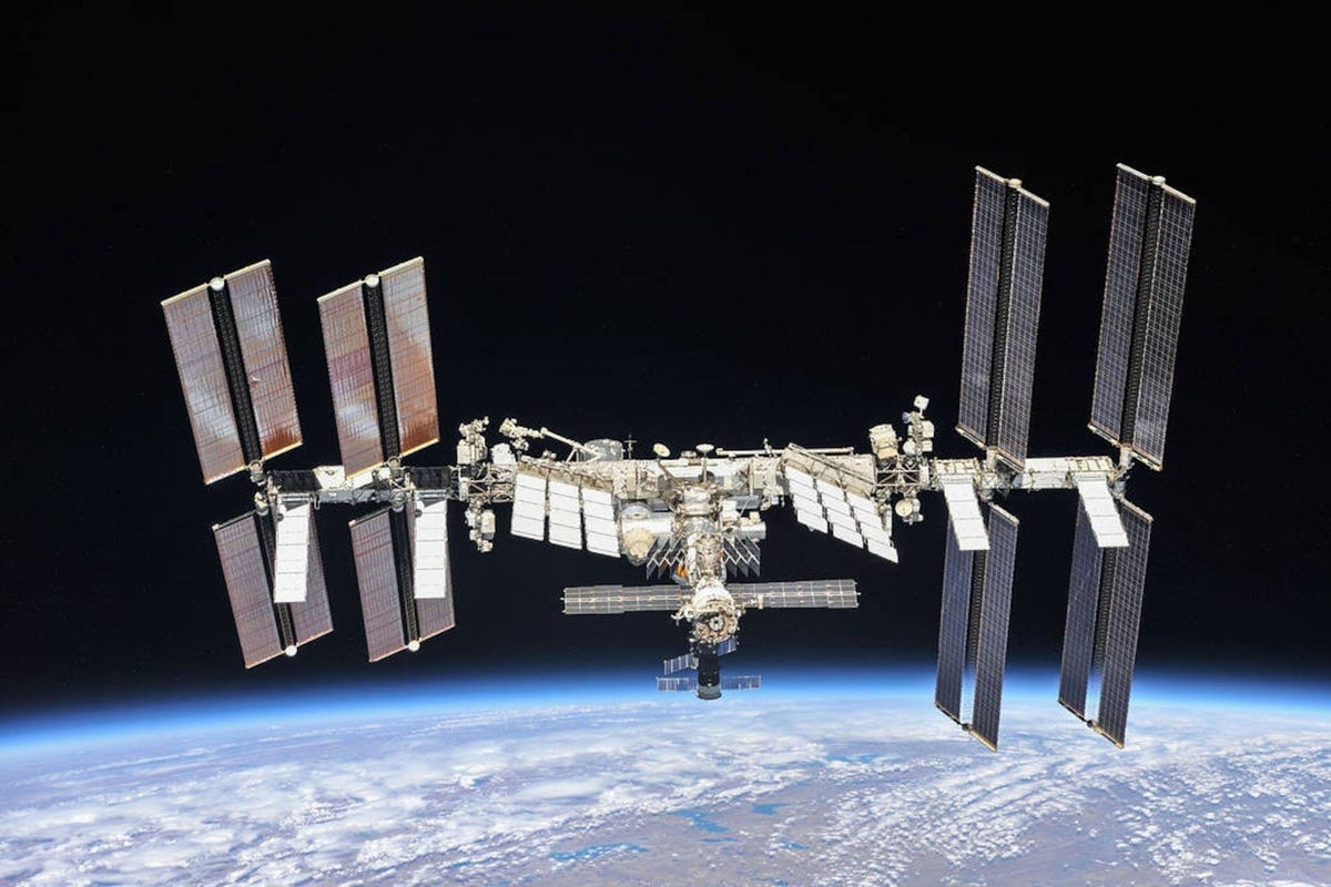 Tijdens een Russische rakettest is onlangs een Sovjetsatelliet vernietigd die in een baan om de aarde zweefde Er ontstond een puinwolk die een bedreiging vormt voor het Internationaal Ruimtestation