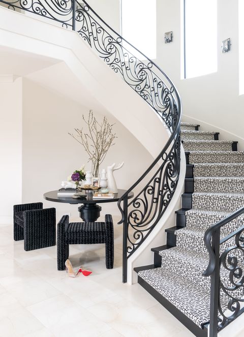 Stairs, White, Property, Handrail, Interior design, Room, Furniture, Black-and-white, Architecture, Iron, 