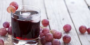 succo di uva tra le bevande che aiutano a dimagrire mentre dormi