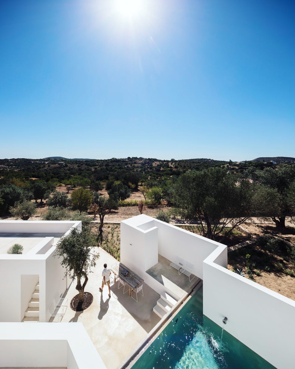 casa luum exterior portugal habitação na cor branca