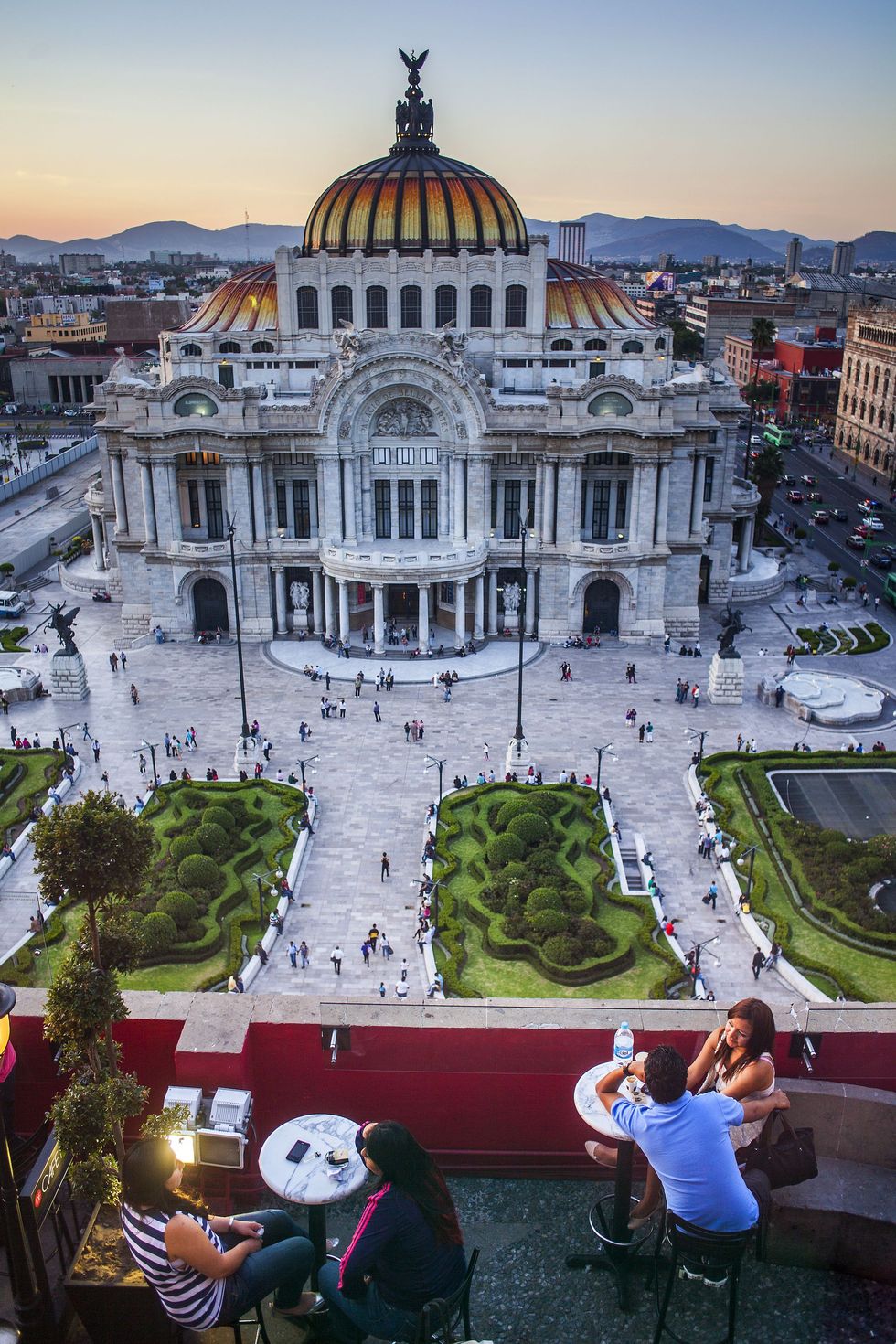 Uitzicht over Palacio de Bellas Artes Foto Lucas Vallecillosage fotostock