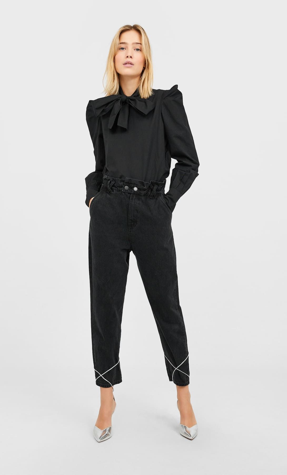 Pantalon vaquero discount negro mujer stradivarius