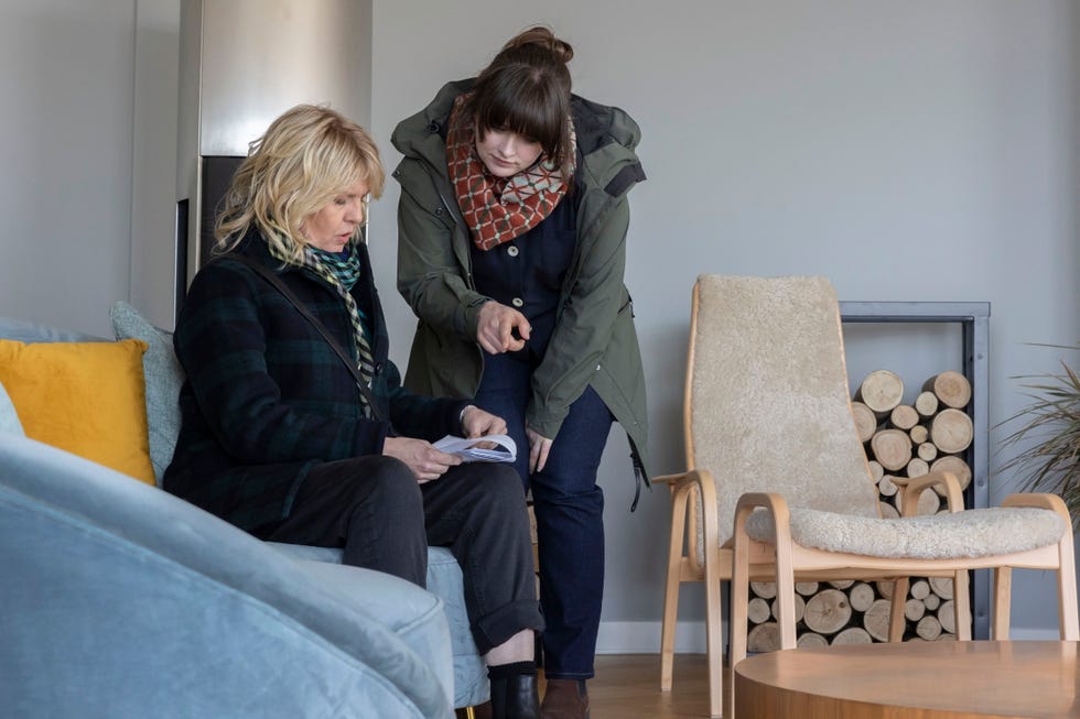 shetland,06 11 2024,behind the scenes,di ruth calder (ashley jensen);di ‘tosh’ mcintosh (alison o’donnell),behind the scenes,itv studios,robert pereira hind