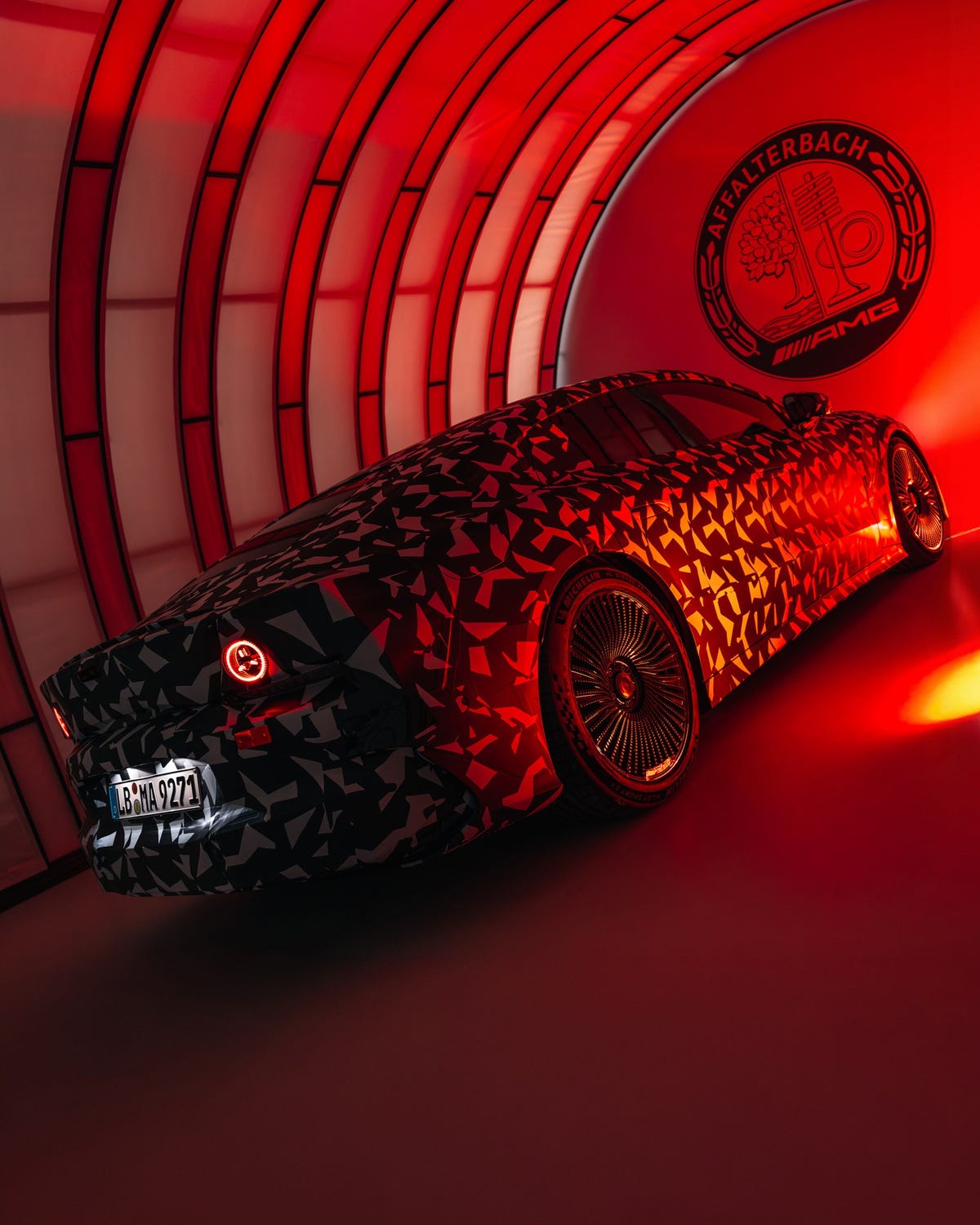 www.caranddriver.com
