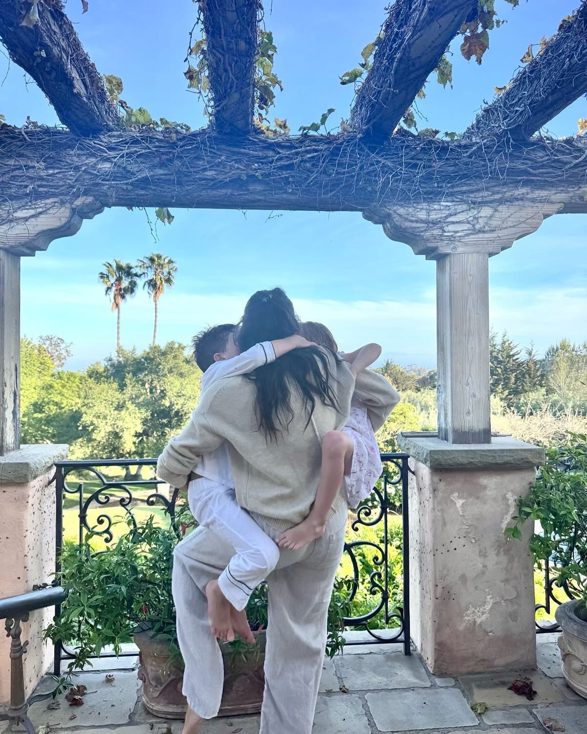 Meghan Markle Celebrates Mother's Day With a Cozy Family Photo