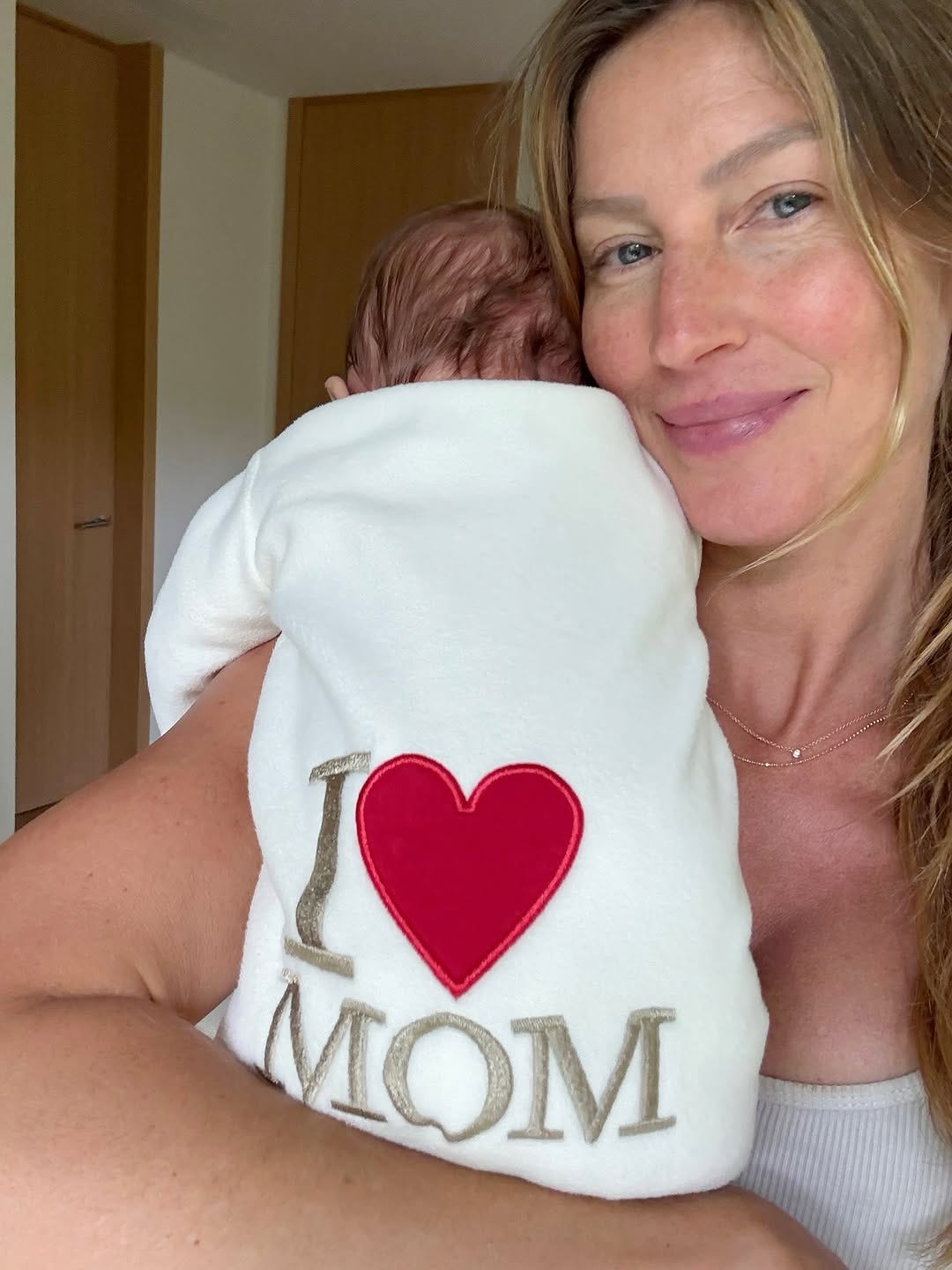 Gisele Bündchen Shares the First Photo of Her Baby With Joaquim Valente