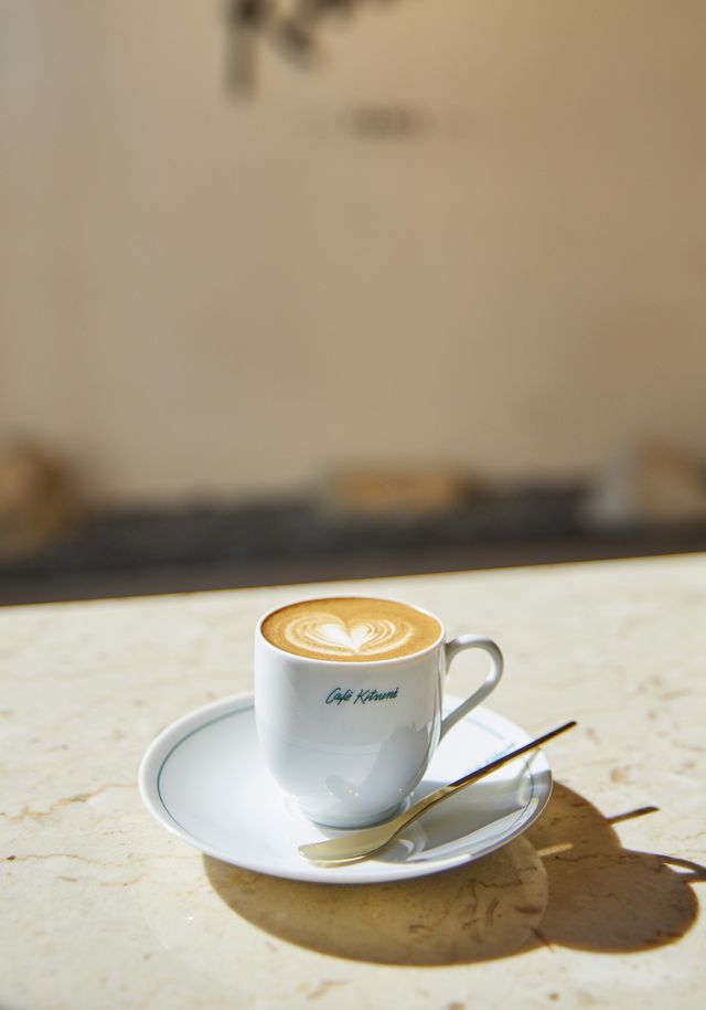 Cup, Coffee cup, Cup, Saucer, Caffeine, Espresso, Cappuccino, Coffee, Serveware, Caffè macchiato, 