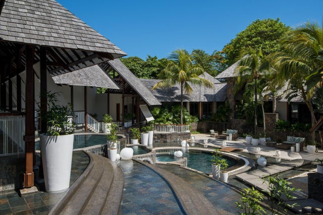 Where To Stay For Super Luxury In The Indian Ocean Island Territory Of ...