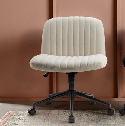 You Can Get TikTok's Criss-Cross Applesauce Chair on Amazon
