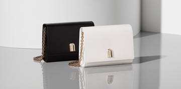 Wallet, Fashion accessory, Leather, Material property, Rectangle, Coin purse, Beige, Zipper, Bag, Box, 