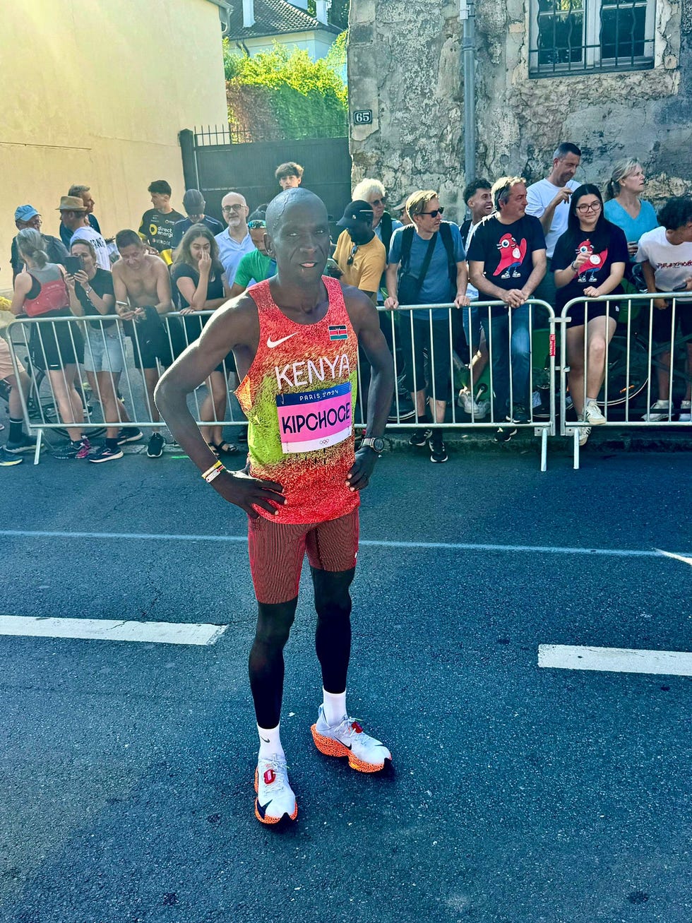 kipchoge in gara a parigi