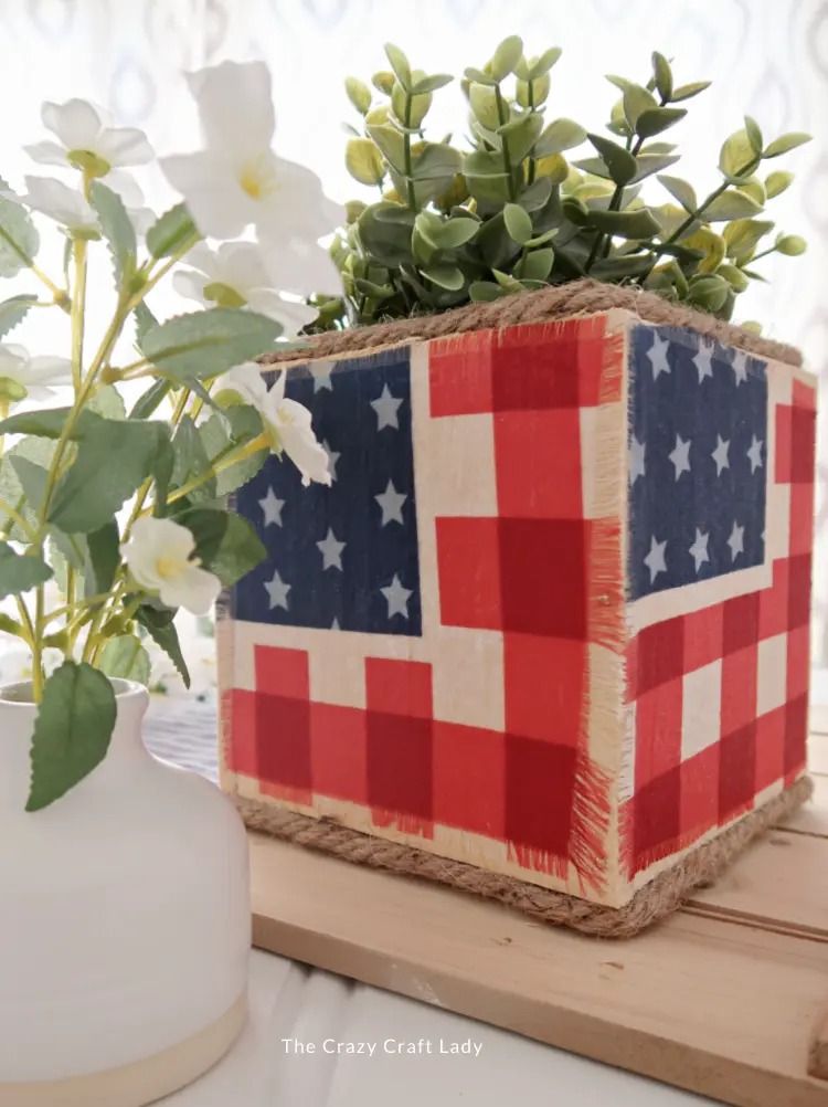 https://hips.hearstapps.com/hmg-prod/images/4th-of-july-crafts-planter-box-6487580101a8a.jpeg