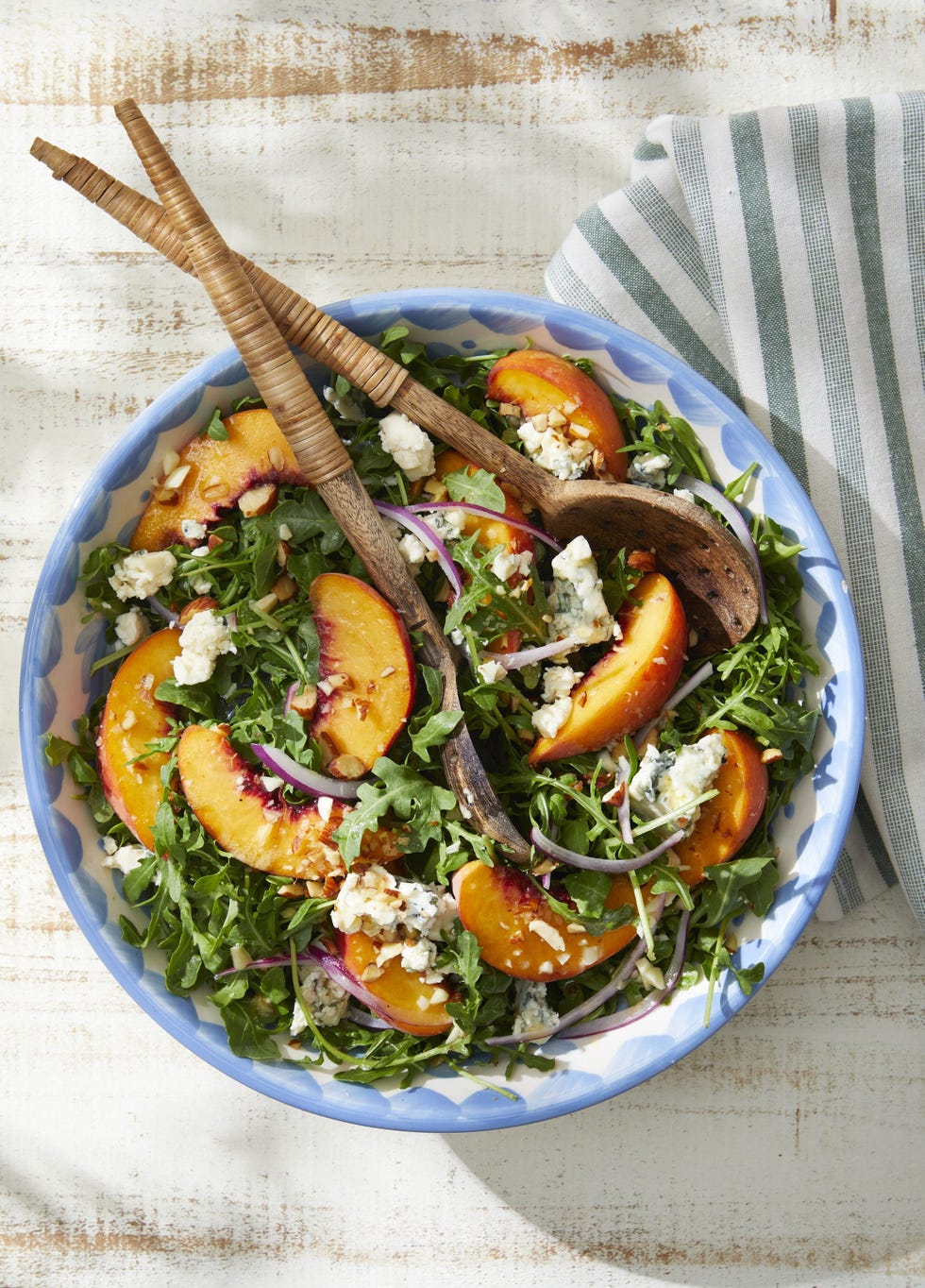 peach arugula and blue cheese salad