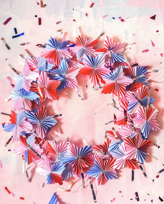 4th of july wreath of paper stars