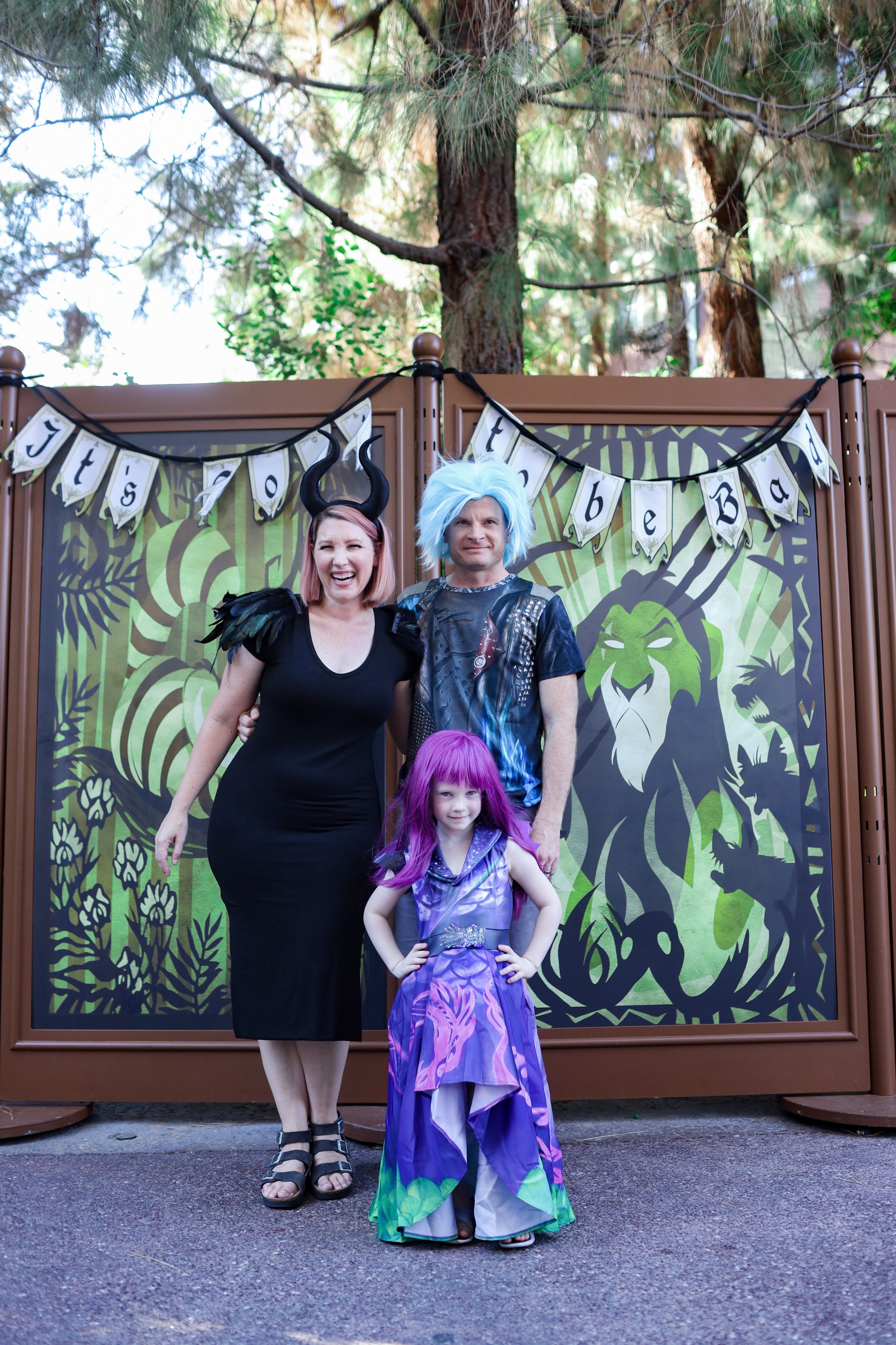 The Cutest Hocus Pocus Family Halloween Costume - With the Blinks