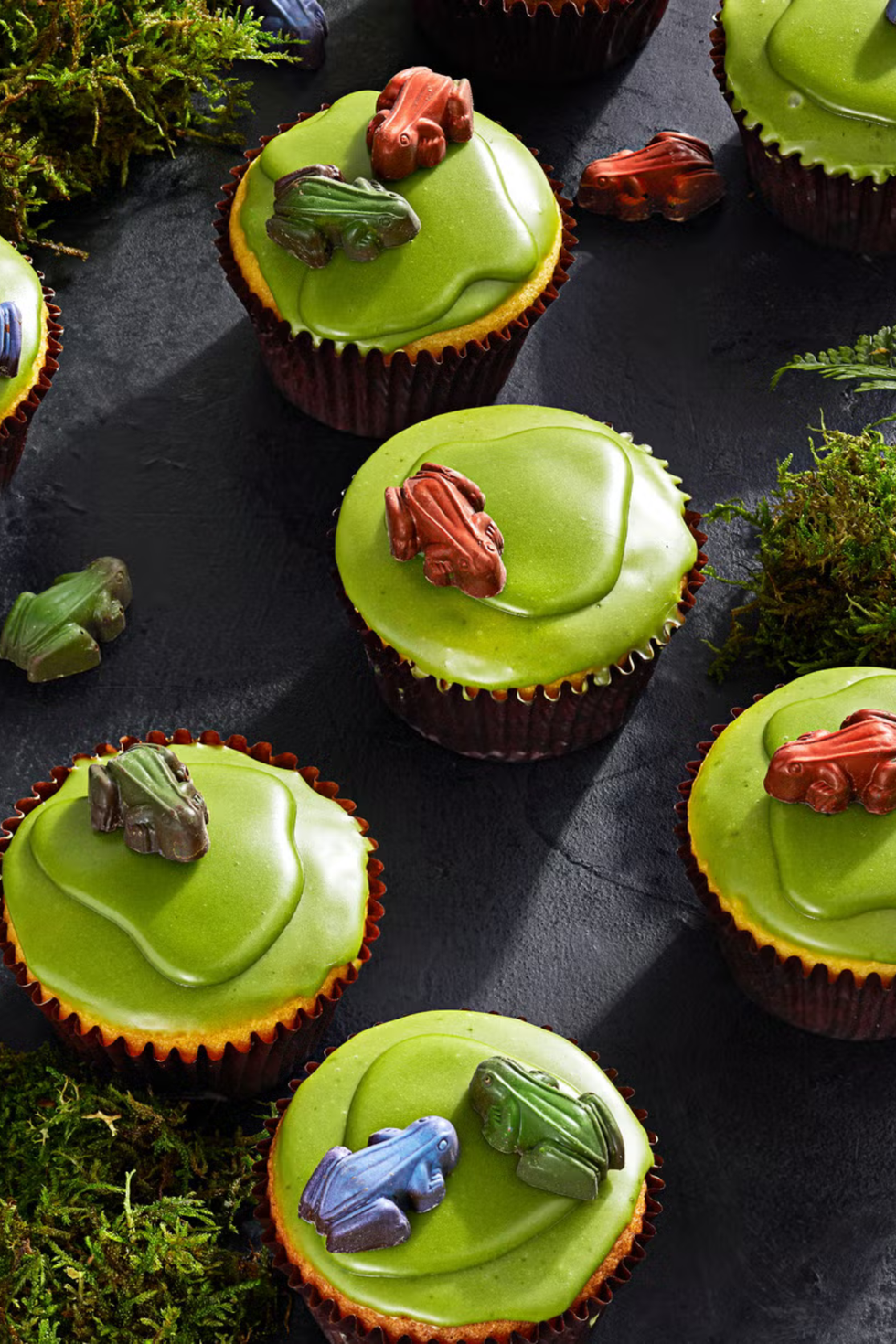 frog and lily pad mochi cupcakes