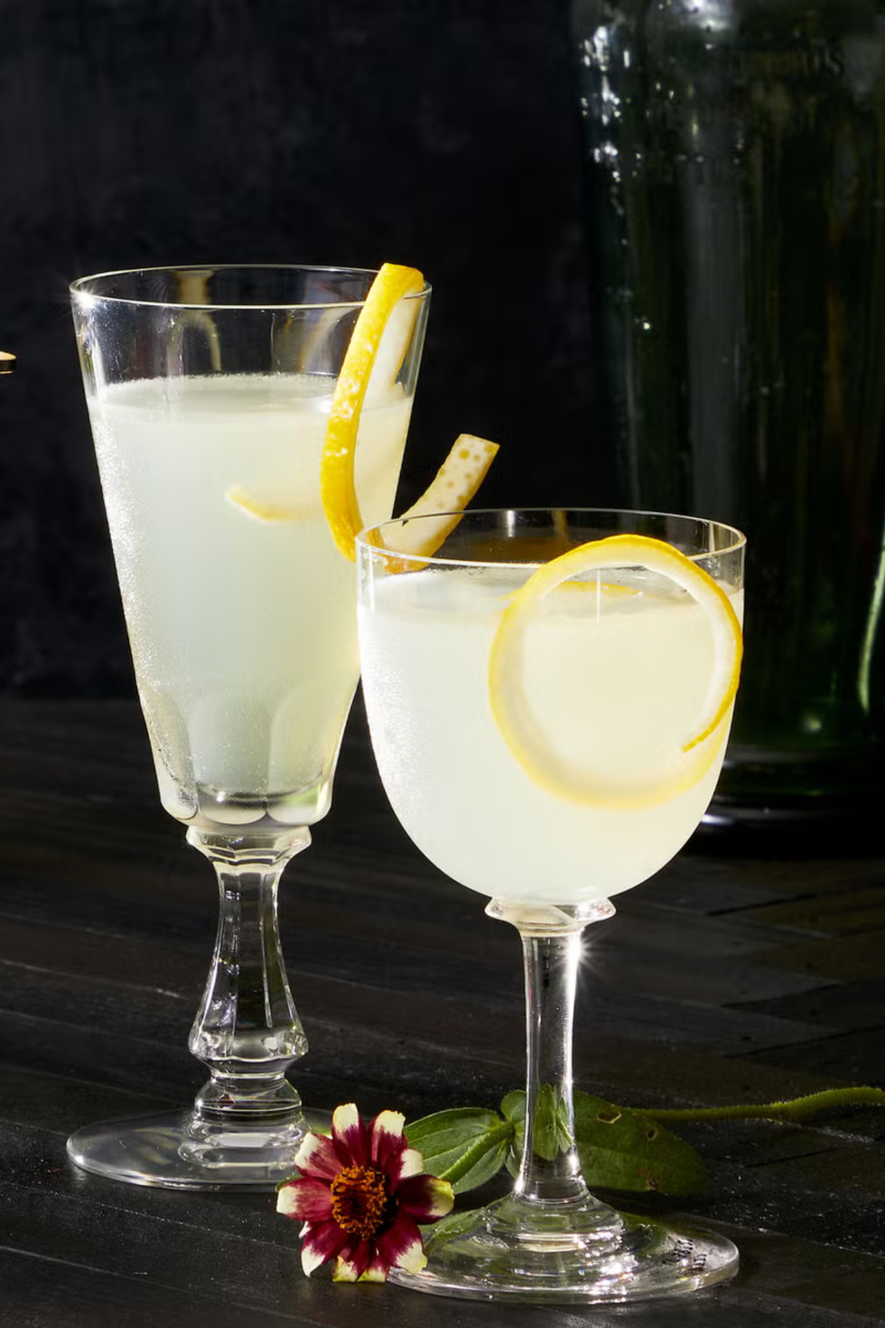 corpse reviver no 2 cocktail in clear glasses