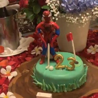 Cake, Cake decorating, Birthday cake, Sugar paste, Pasteles, Torte, Dessert, Superhero, Baked goods, Food, 