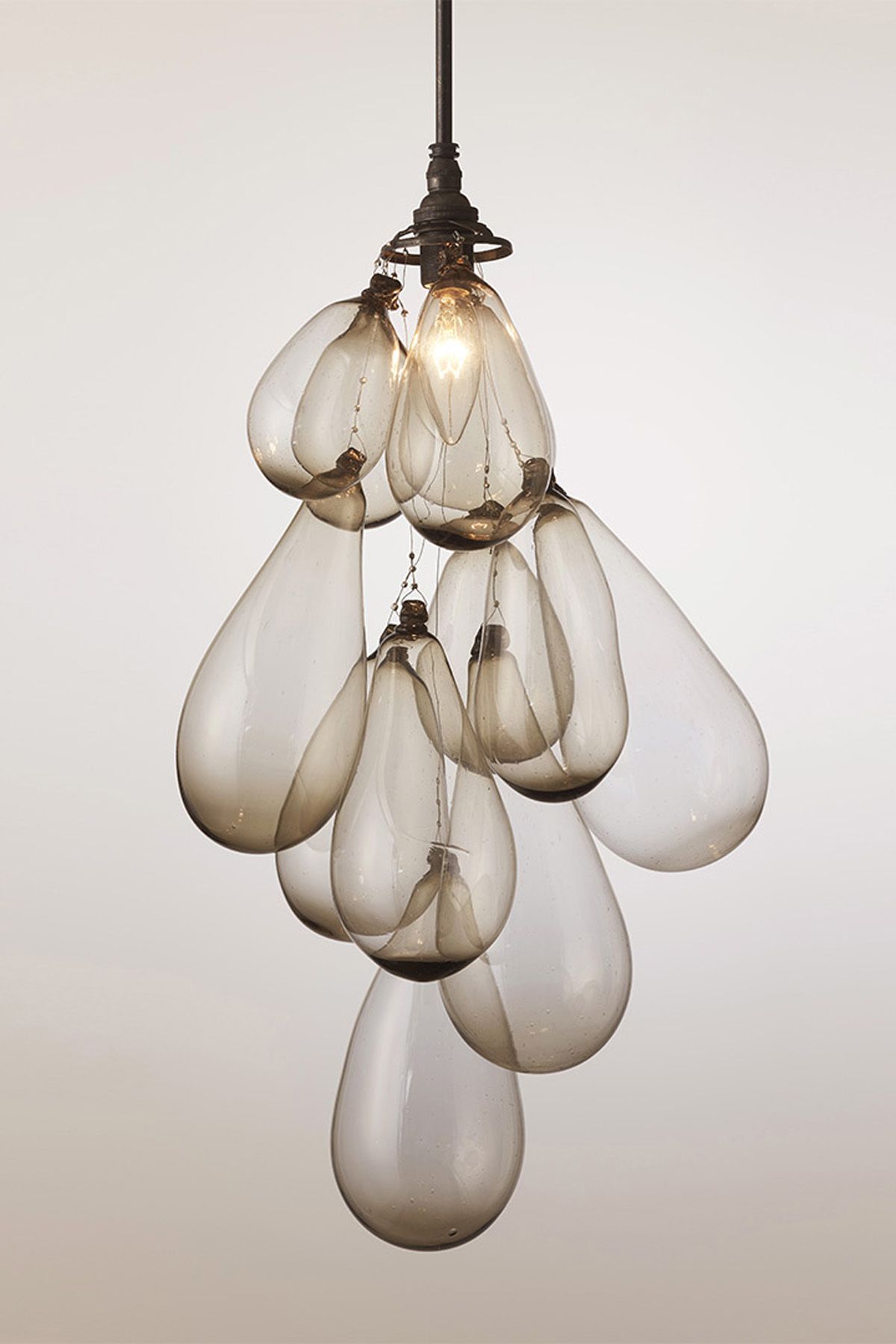 雨晴」主人、金子憲一の 「ひと うつわ ひと」｜ELLE DECOR