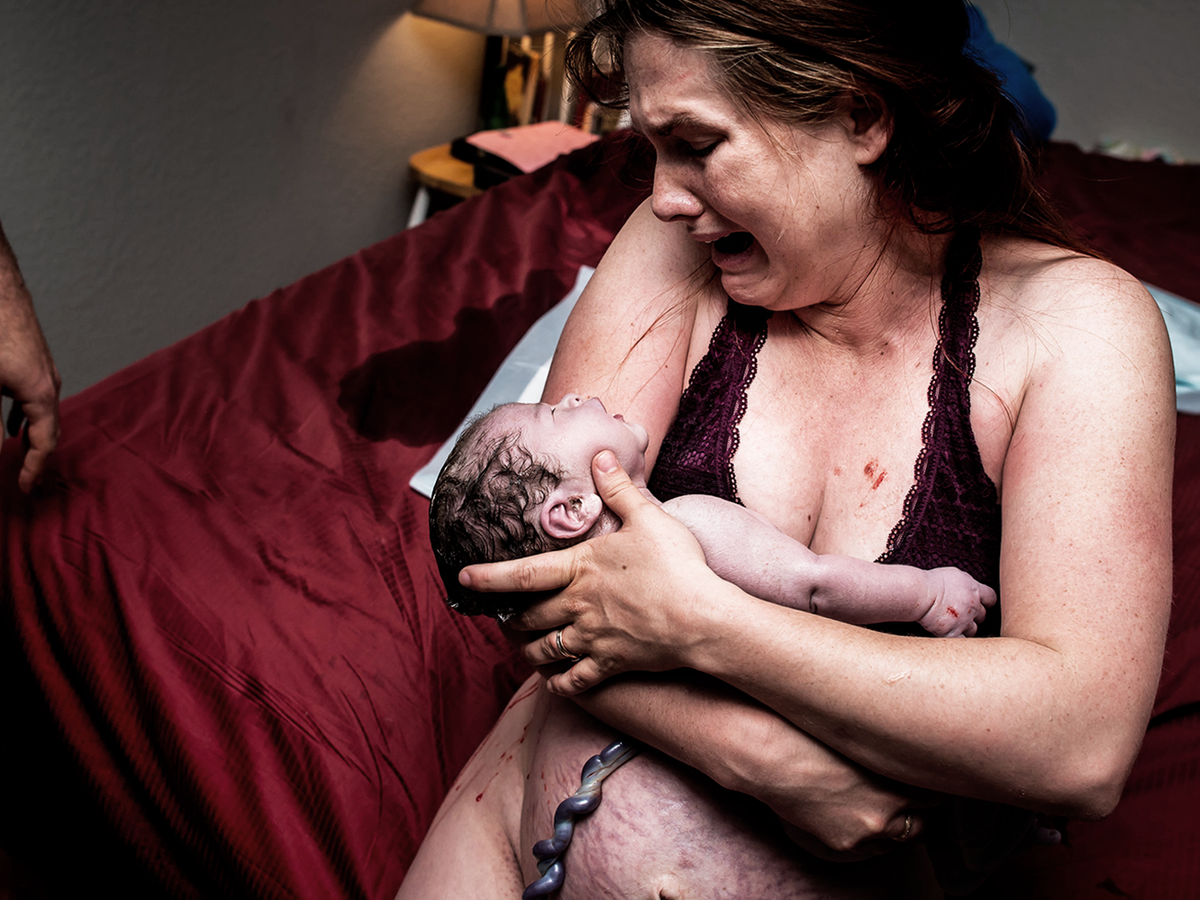 Sleeping Mom Daughter - Empowered Birth Project Fights Childbirth Photos Being Censored on Instagram