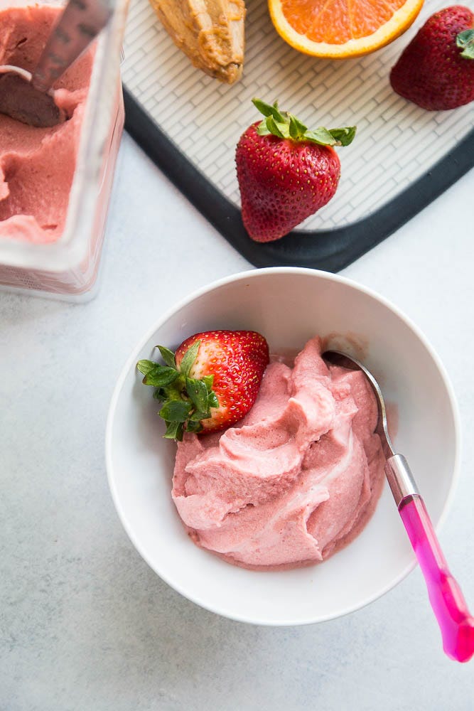 Dish, Food, Cuisine, Frozen dessert, Ice cream, Gelato, Ingredient, Dessert, Strawberry, Sorbet, 