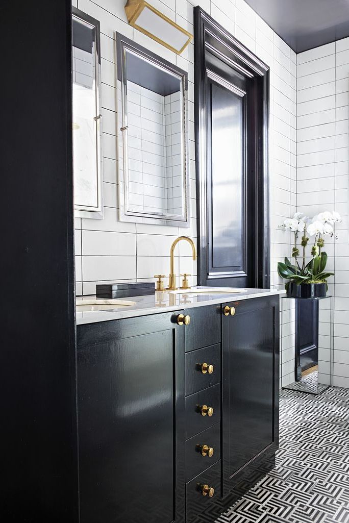 Black and gold color scheme for bathroom