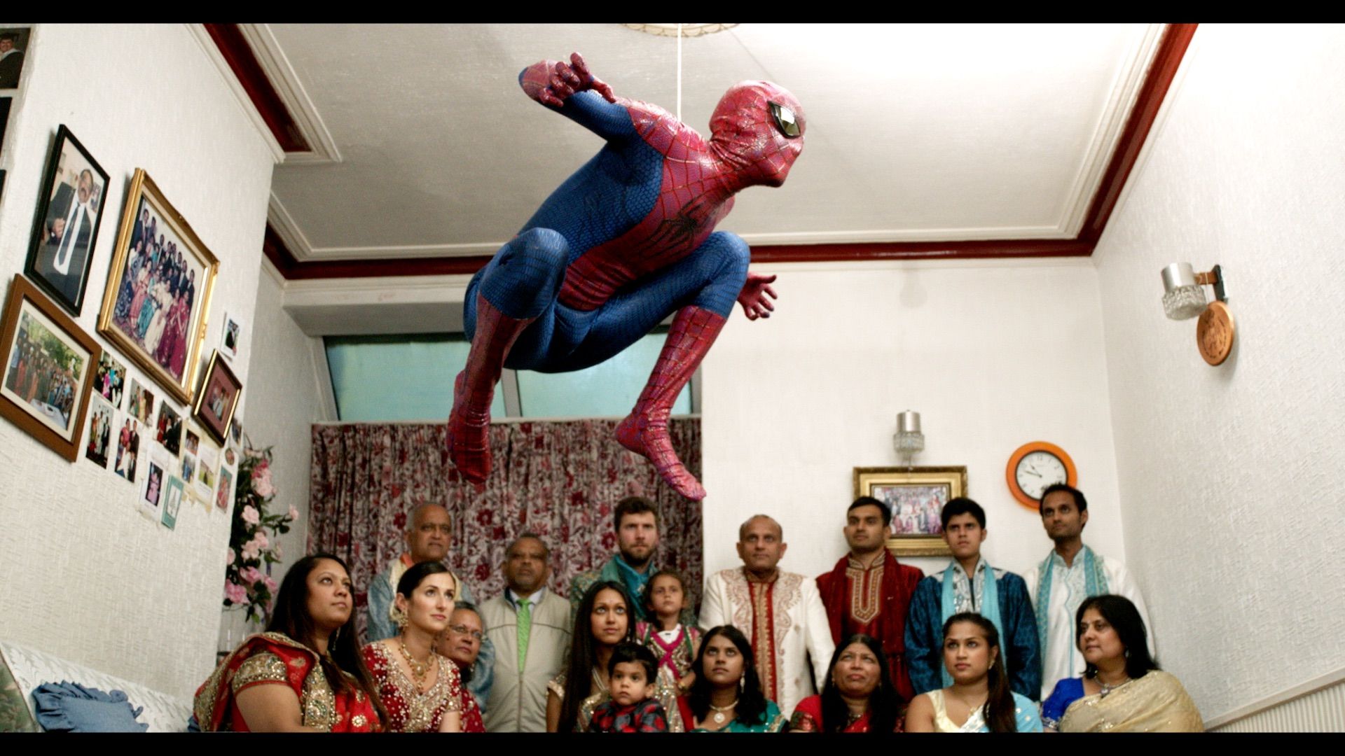 Spider-man, Flip (acrobatic), Fictional character, Superhero, Stunt performer, Performance, Street stunts, Art, 
