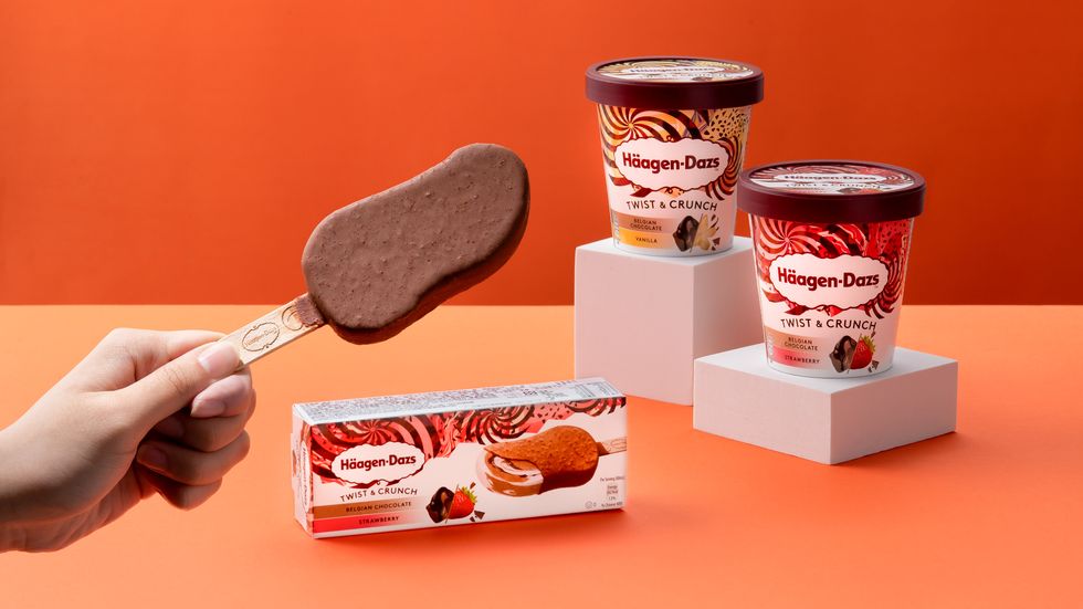 häagen dazs全新口味「雙享巧脆冰淇淋」！巧克力混搭草莓、香草與抹茶冰淇淋，一口享受多重美味