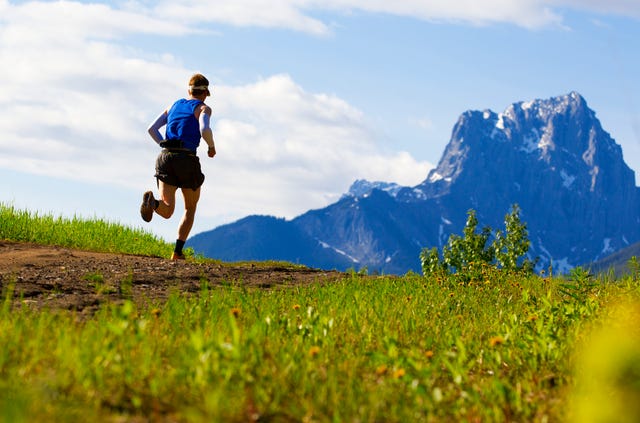 trail running corsa in montagna allenamento in alta quota