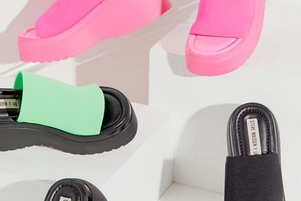 Steve Madden Re-Releases His Iconic '90s Platform Sandals at Urban  Outfitters
