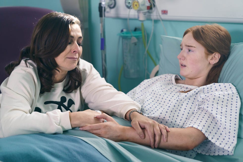 title:waterloo road s15,ep number:6,tx date:18 03 2025,tx week:11,embargoed until:11 02 2025 21:00:00,people:nicky walters (kym marsh);tonya walters (summer bird),description:** under strict embargo until 11 02 2025 **,copyright:wall to wall/warner brothers tv production services ltd,credit line:bbc/wall to wall/warner brothers tv production services ltd/dan ollerhead