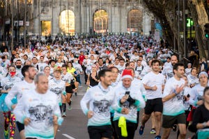 corredores en la san silvestre vallecana de 2021