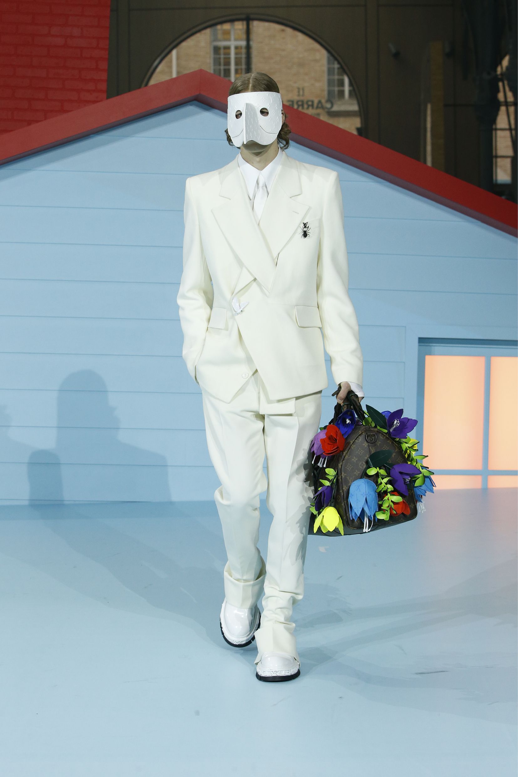 Louis Vuitton deslumbra en Seúl con su primer desfile pre-fall