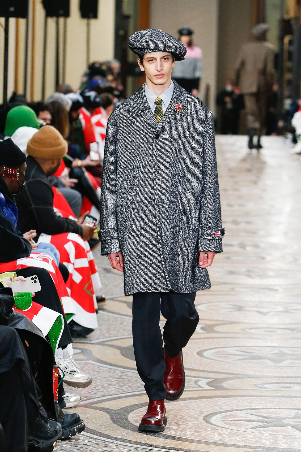 ケンゾーKENZO ストライプフリンジストール 紫黒赤 | DCブランド