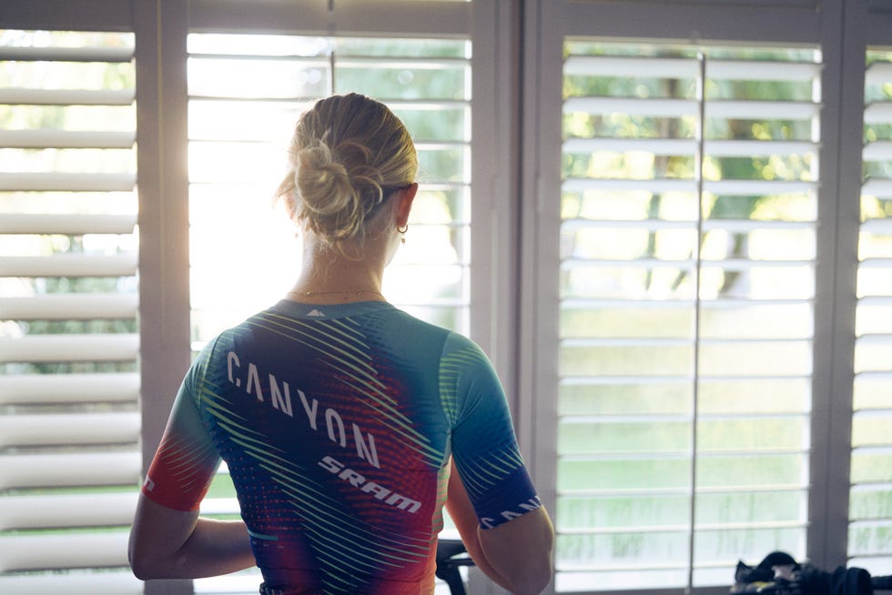 nieuwe wielerkit van canyon sram racing 2024