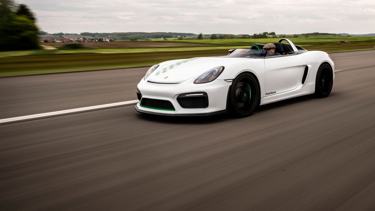 Along came a Porsche: The Boxster Spyder spins a web of driving excitement  – New York Daily News