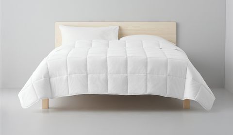 Bedding, Furniture, Bed sheet, Duvet cover, Duvet, Bed frame, Textile, Linens, Beige, Bed, 