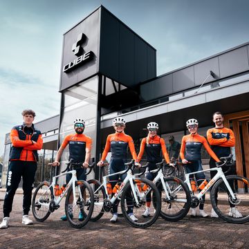 nederlandse shorttrackers fietsen op cube