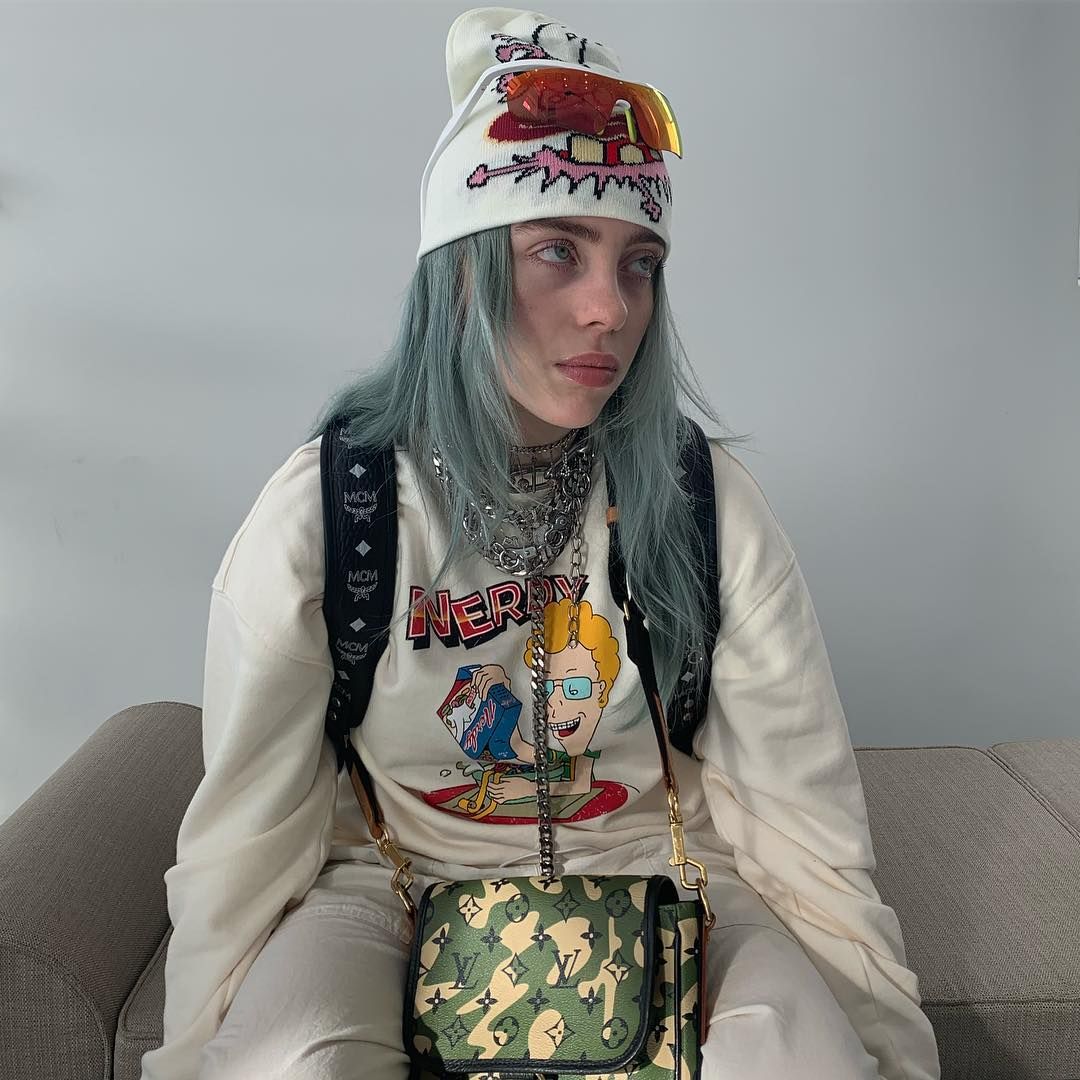 Why does Billie Eilish wear baggy clothes? - Quora