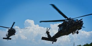 Helicopter, Helicopter rotor, Rotorcraft, Military helicopter, Aircraft, Vehicle, Aviation, Air force, Military aircraft, Black hawk, 