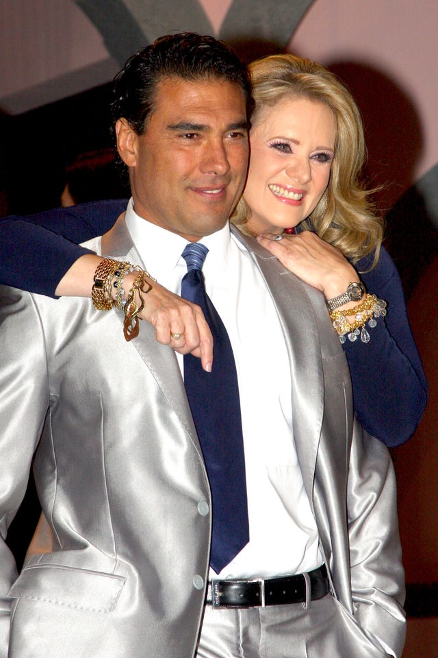 Erika Buenfil y Eduardo Yañez