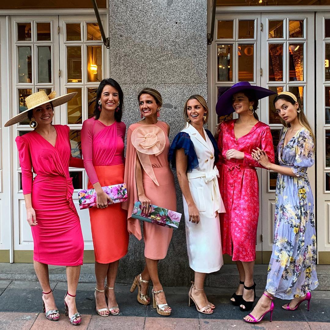 Los looks de invitadas de boda y comunión de las instagramers famosas