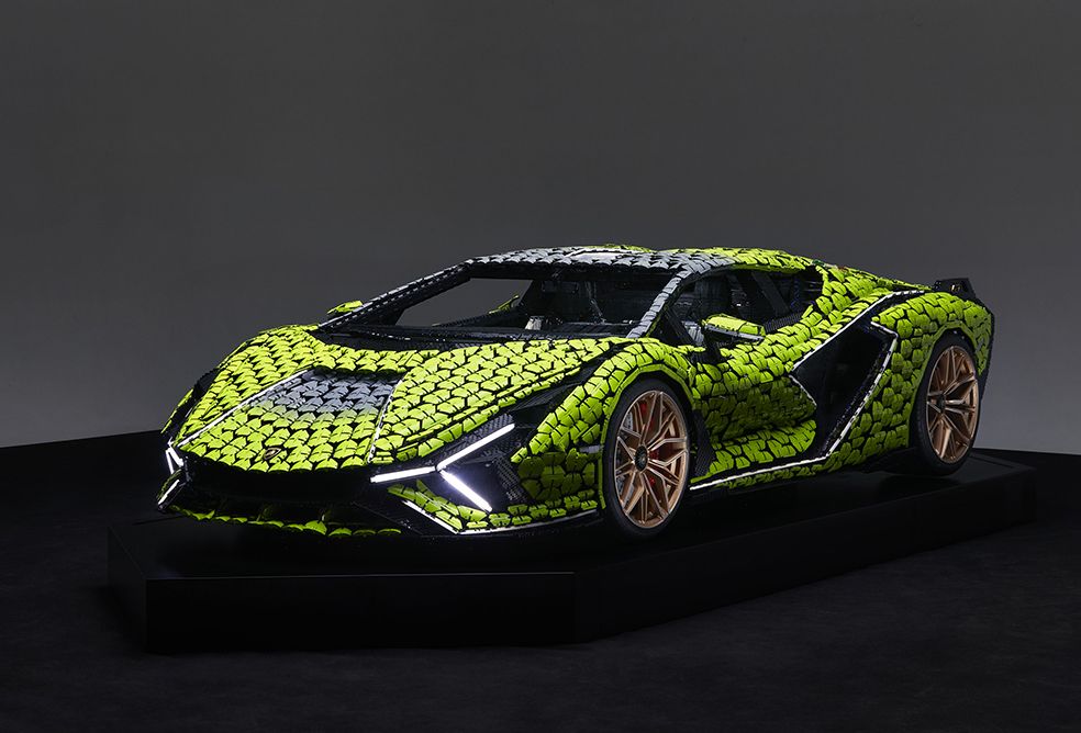 This Lamborghini Sián FKP 37 Made From 400,000 Lego Pieces