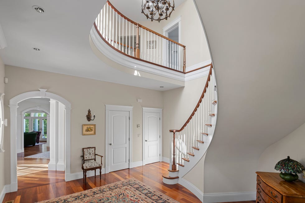 bette davis estate in maine front entry hall