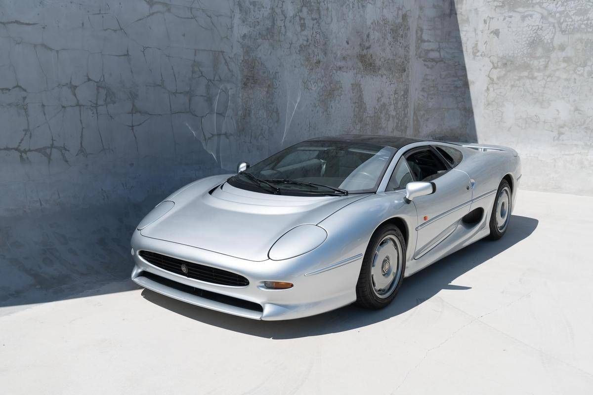 This 1992 Jaguar XJ220 Is Immaculate