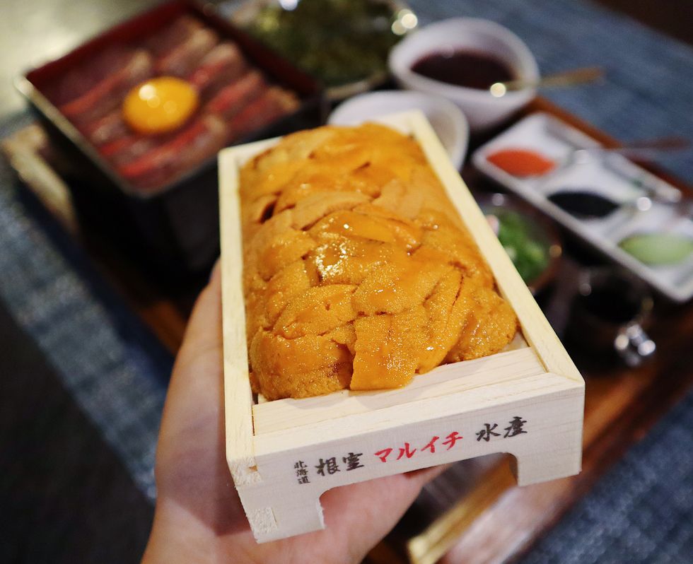 《開丼》海膽三吃「北海道三倍爆膽王丼 」，做成手捲、燒肉壽司超級滿足啊